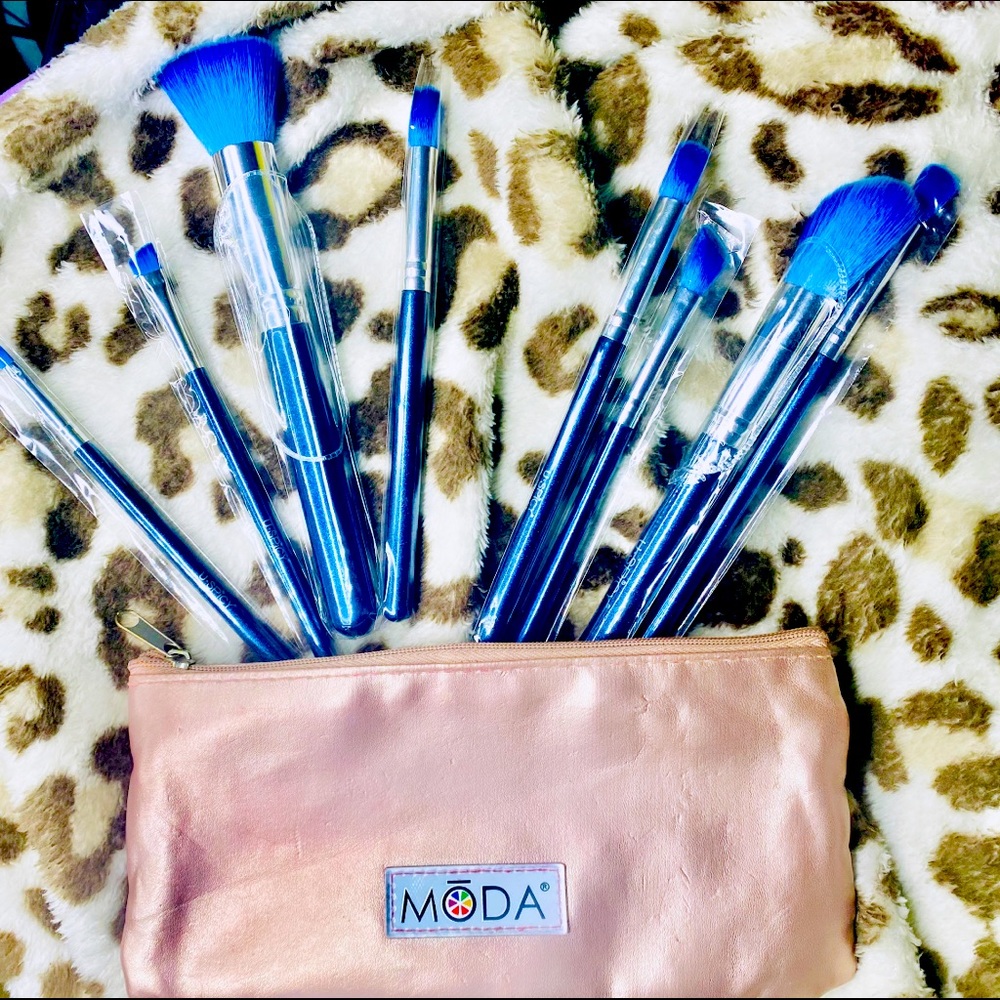 7 pcs Makeup Brush Set + Case